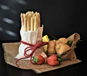Alimentos primavera espárragos
