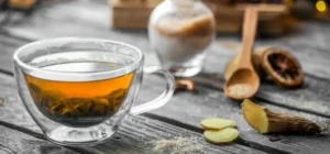 Imagen de taza transparente con infusion